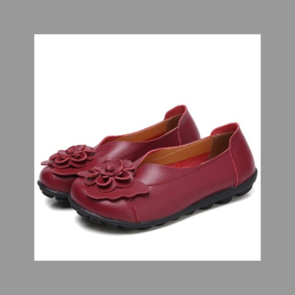 Women's beach shoes Women's Soft Leather Flat Casual Shoes Comfortable Flower